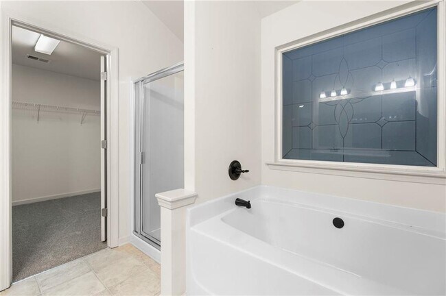 Building Photo - 613 Stonehurst Ln