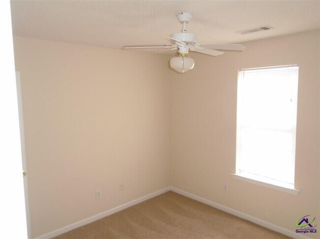 Building Photo - 120 Chadwyck Cir