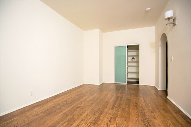 Building Photo - Don Carlos Apartments