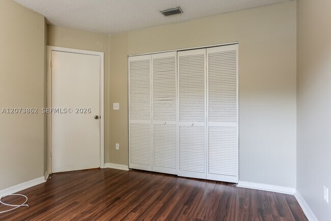 Building Photo - 576 NW 48th Ave