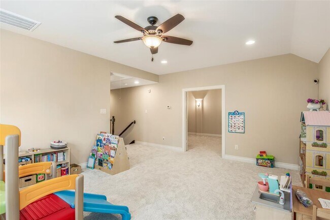 Building Photo - 918 Holly Chapple Dr