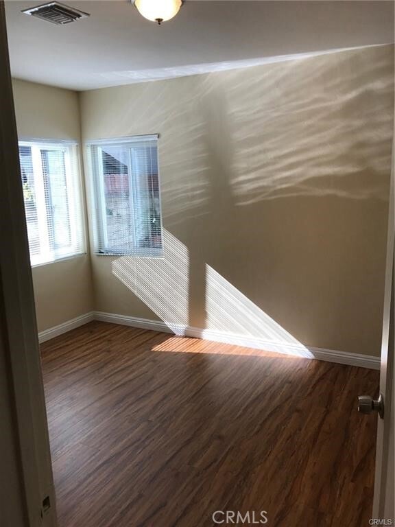 Building Photo - 5609 Welland Ave