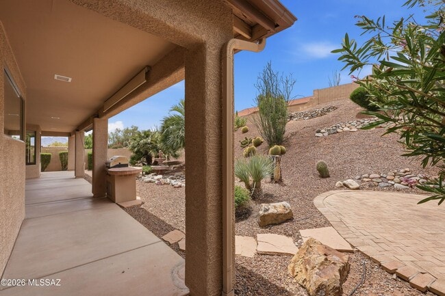 Building Photo - 38994 S Windwood Dr