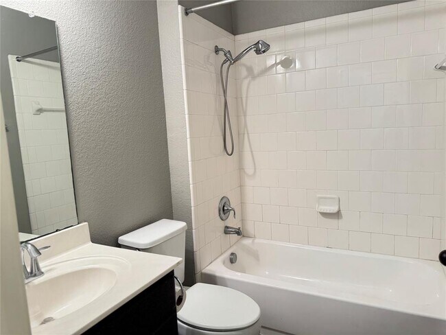 Building Photo - 2483 Santa Barbara Loop