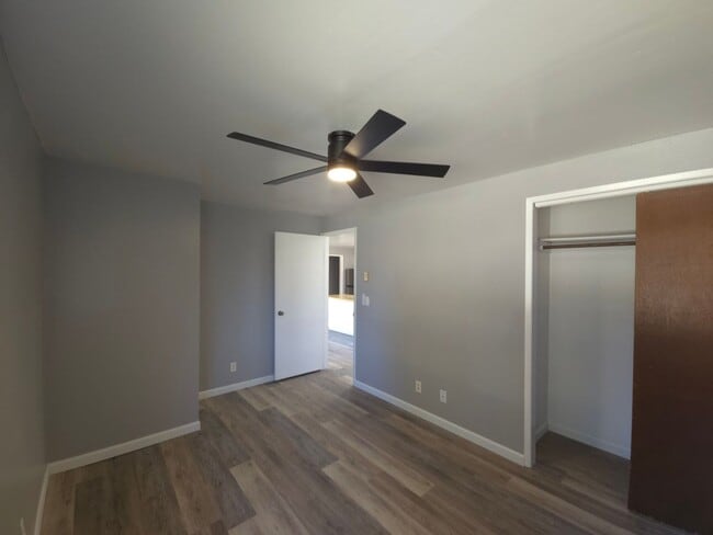 Building Photo - 2 Bed 1 Bath