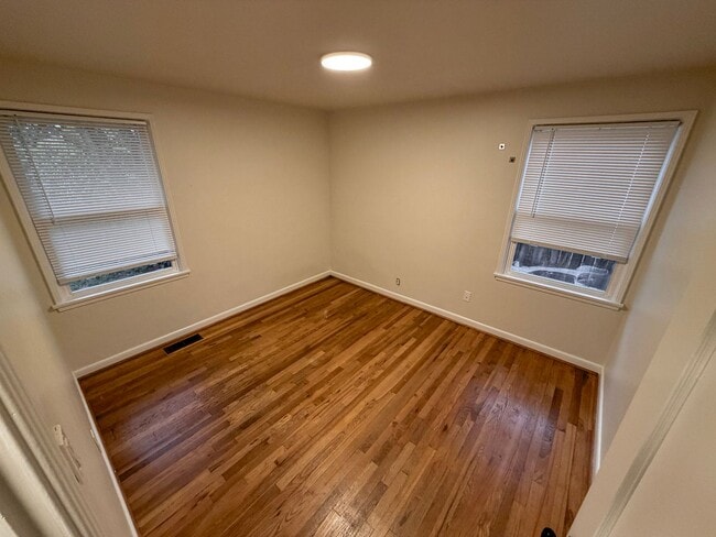 Building Photo - Beautifully Updated Ridgecrest 4-Bedroom Home 1/2 Month Rent Concession!!!