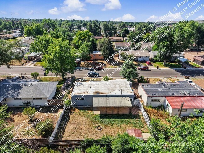 Building Photo - 152 Rose Dr