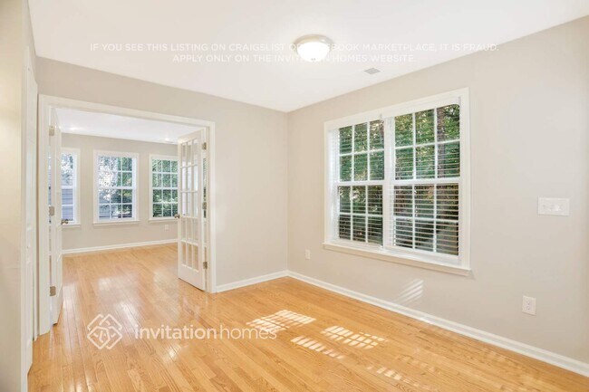 Building Photo - 2978 Bancroft Glen