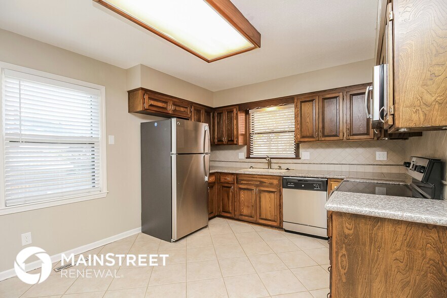 Building Photo - 6908 Parkhill Ct