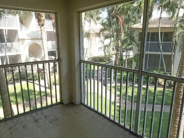 Building Photo - 19211 Glenmoor Dr