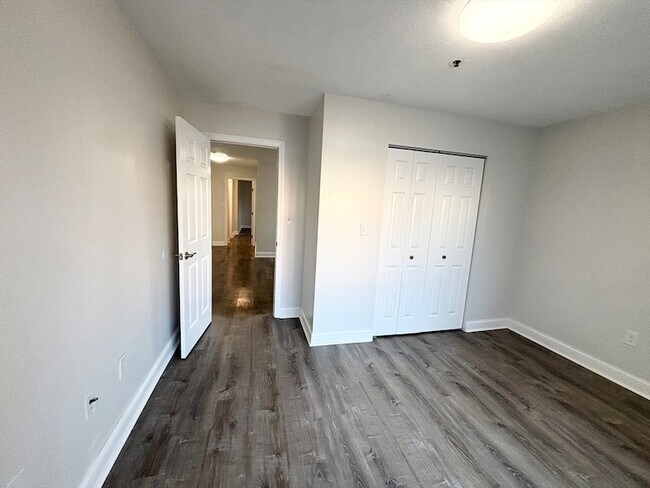 Building Photo - 11 Langdon St