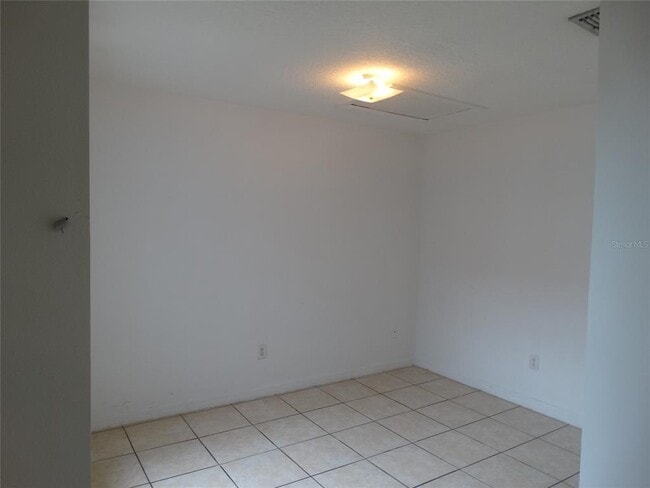 Building Photo - 720 Caribbean Dr