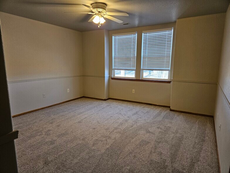 Master Bedroom - 1018 Winona Circle