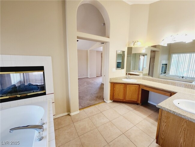 Building Photo - 1725 Wandering Winds Way