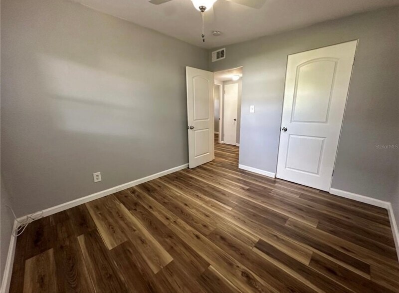 Building Photo - 3805 7th Ave W