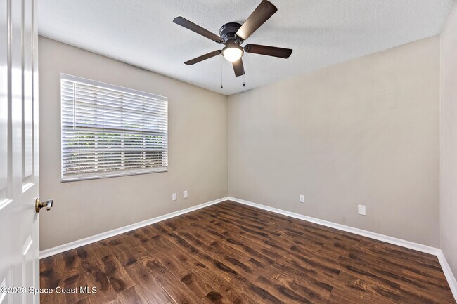 Building Photo - 6080 Chapman St