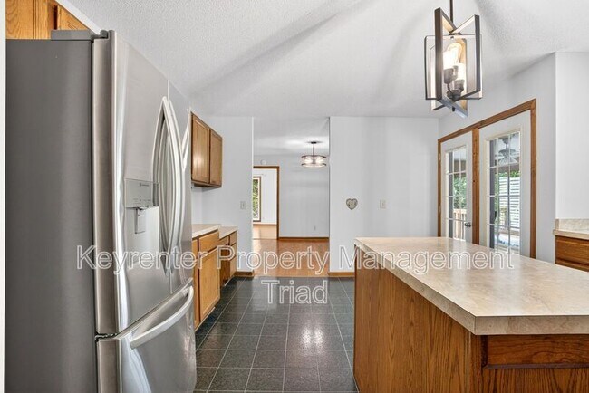 Building Photo - 407 Grenham Rd