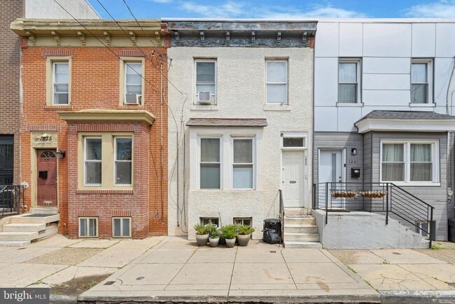 Primary Photo - 1833 Reed St