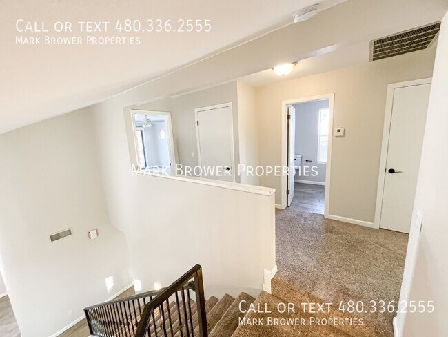 Building Photo - 4102 E Woodland Dr