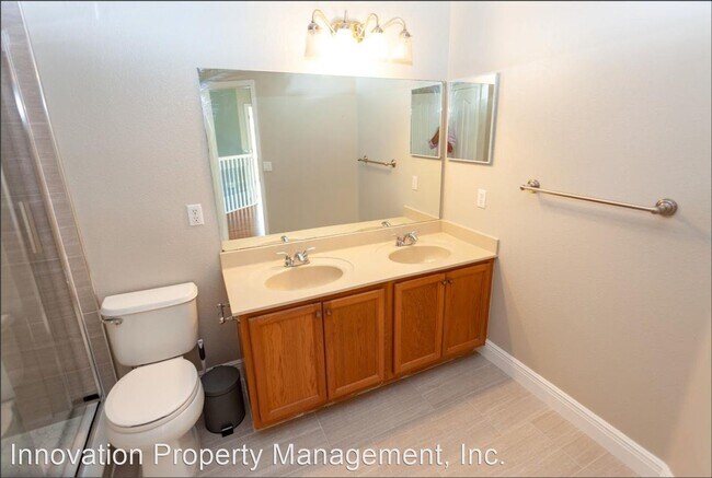 Building Photo - 4 br, 3 bath House - 12827 Oulton Cir