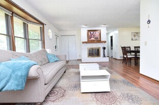 Building Photo - 2520 Allen Dr