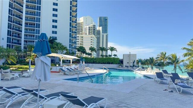 Building Photo - 19111 Collins Ave