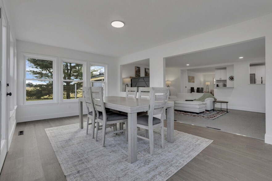 Building Photo - 4260 Sitterley Rd NW