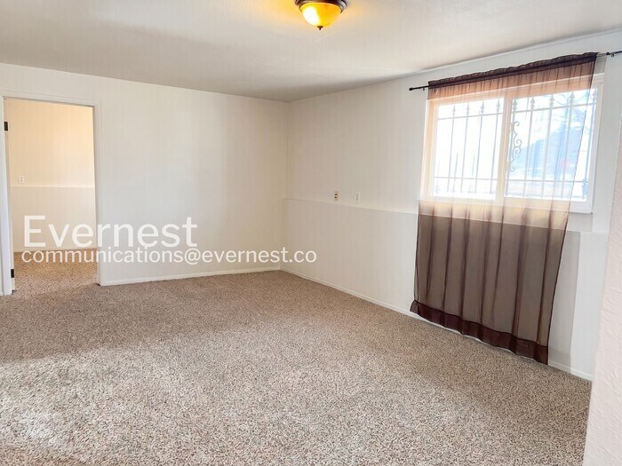 Building Photo - 4096 Colony Hills Cir