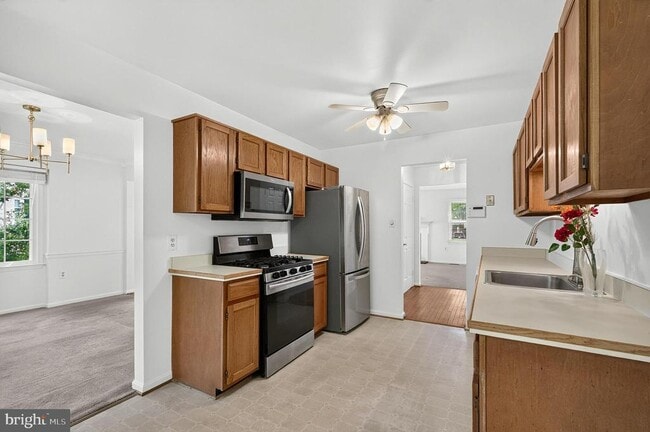 Building Photo - 14560 Creek Branch Ct