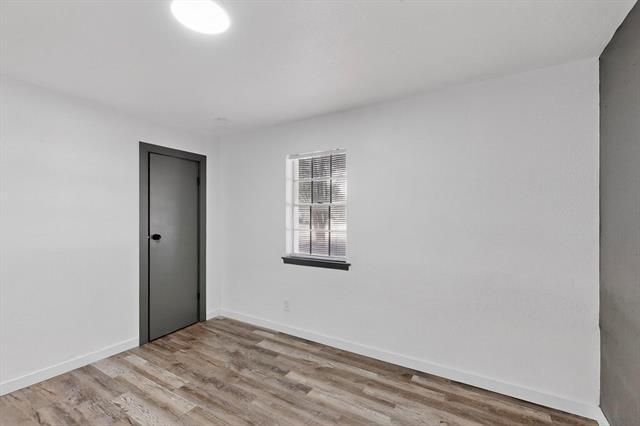 Building Photo - 5908 Emerson Dr