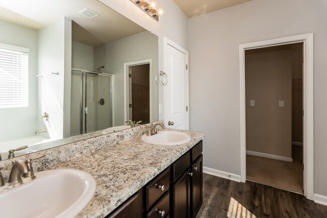 Building Photo - 26 Barnsley Village Dr