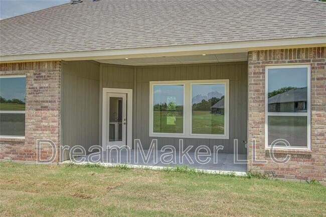 Building Photo - 207 Hope Ave