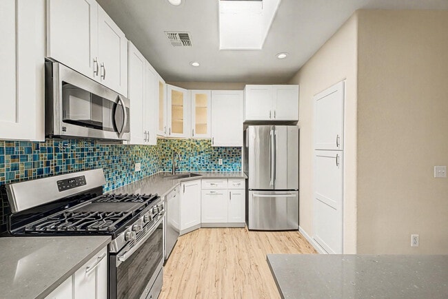 Building Photo - 3221 N 37th St