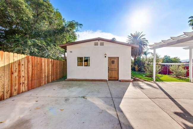 Guest House - 100 W Tremont St