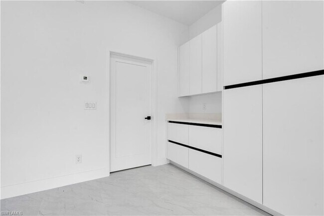 Building Photo - 2700 42nd St W