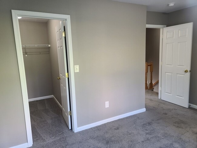 Building Photo - 3 Bedroom Townhouse for Rent in Waynesboro!