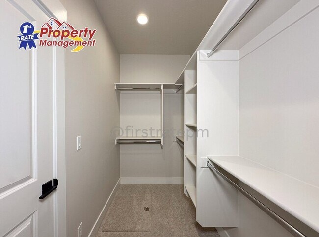 Building Photo - 8432 W Meltwater Ln