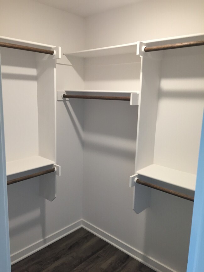 Master Bedroom Closet - 2706 N Teresa Dr