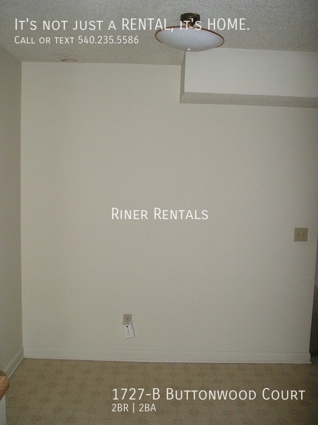 Building Photo - 1727-B Buttonwood Court-