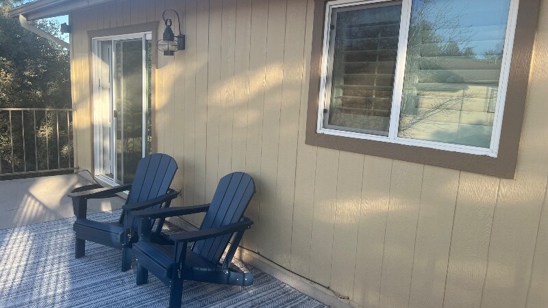 Building Photo - 1628 W Lindley Dr