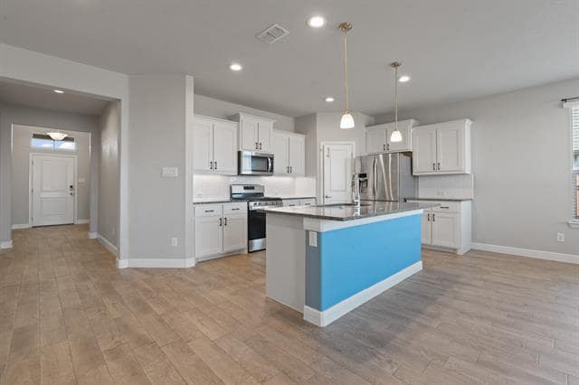 Building Photo - 1402 Fremont Trl