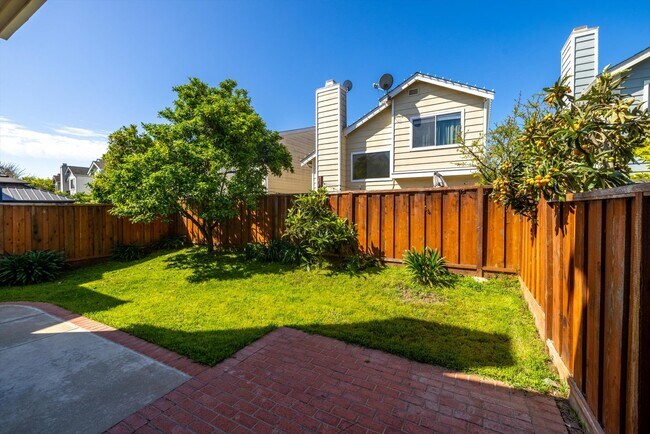 Building Photo - 34267 Quartz Terrace