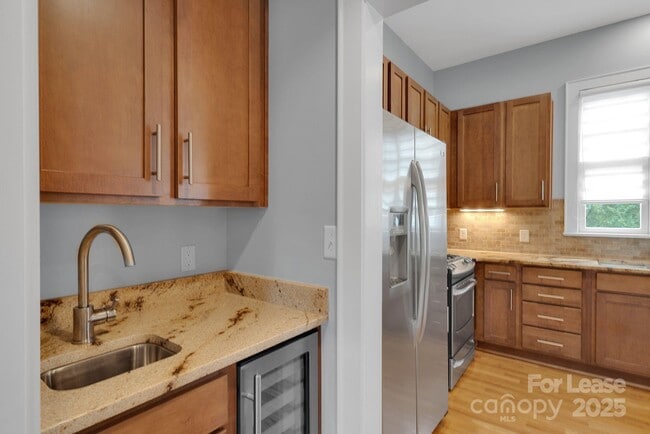 Building Photo - 336 Magnolia Ave