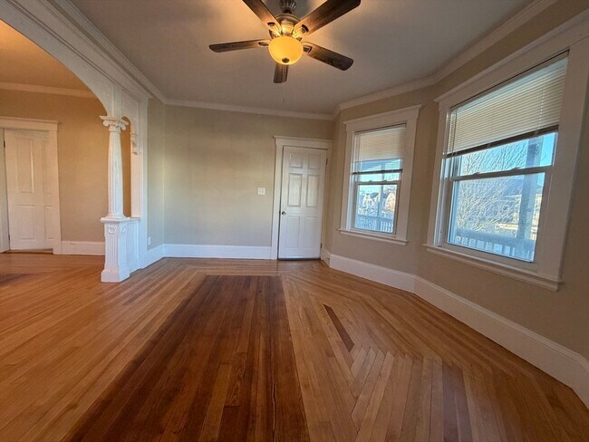 Primary Photo - 320 Wood St