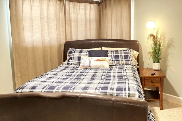 Building Photo - 1304 N Broadway Ave