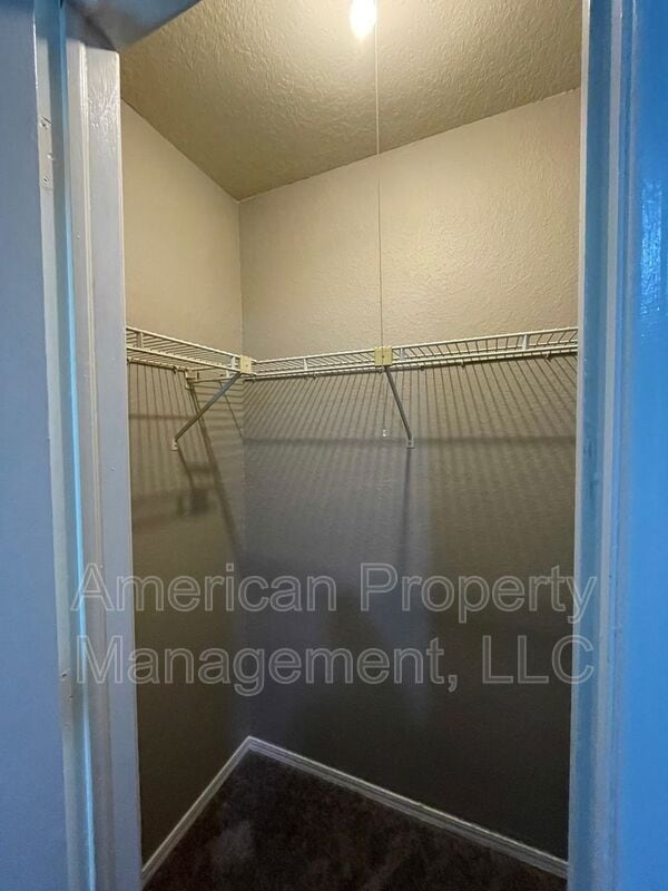 Building Photo - 13120 E 44th St