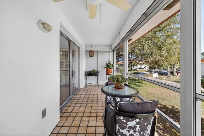 Building Photo - 1225 NW 21st St