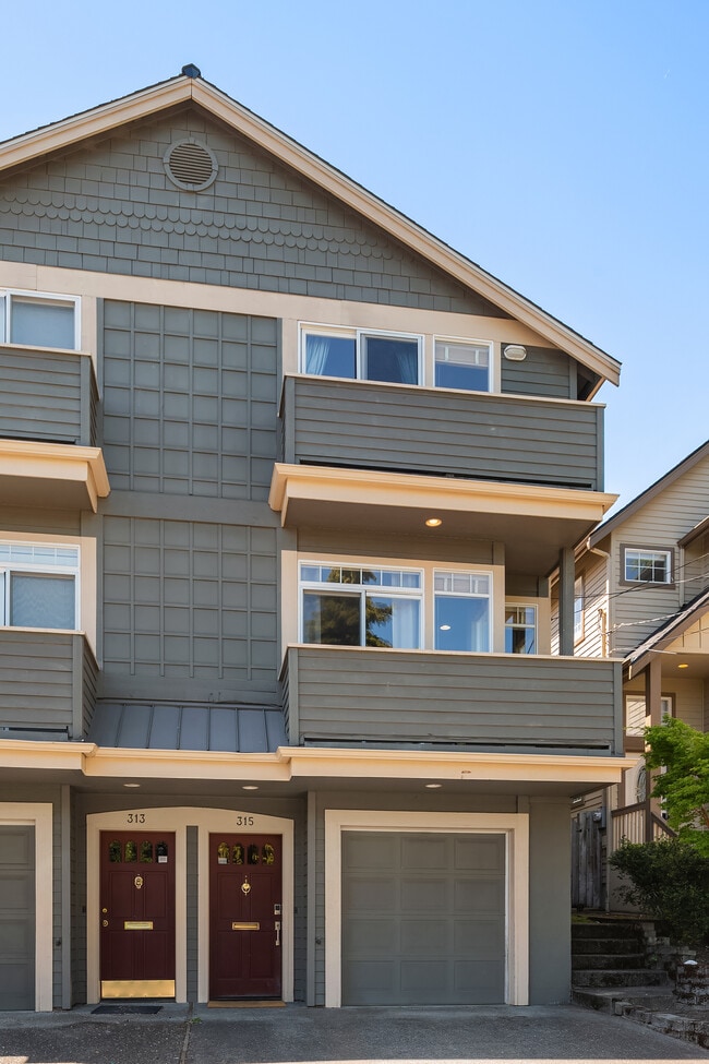 Building Photo - 315 Coryell Ct E