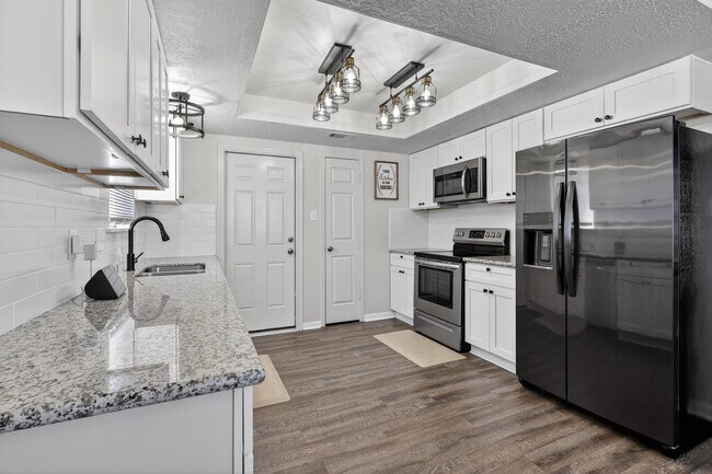 Building Photo - 9514 Marblemount Dr