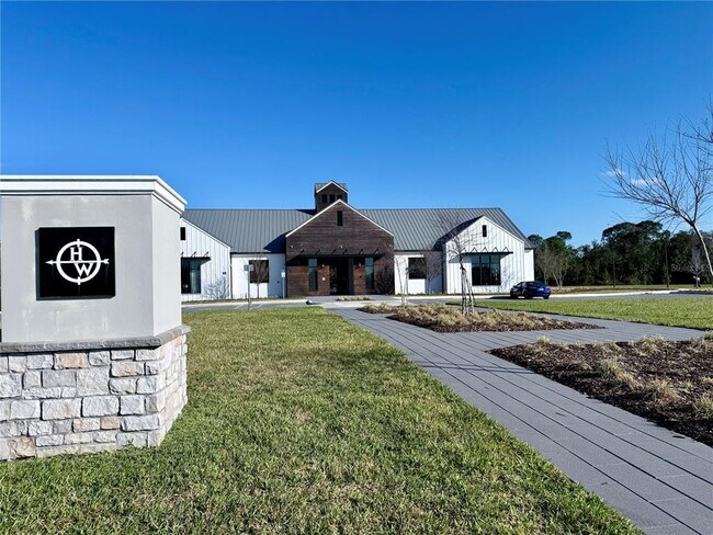 Building Photo - 2731 House Finch Rd